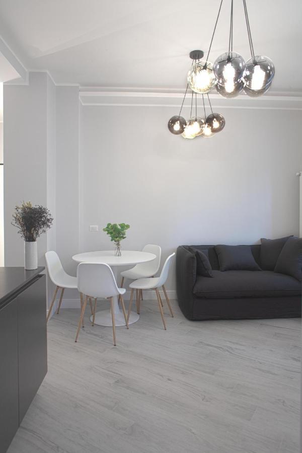 Bnbutler - Pergolesi, 6 - Accogliente E Moderno A Due Passi Da Tutto Milano Exteriör bild